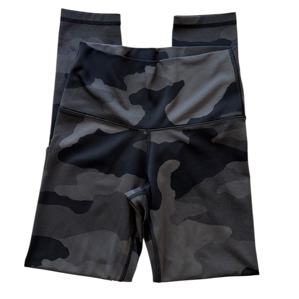Aerie Camo Print Black/Gray Leggings Chill Play Move Sz L
